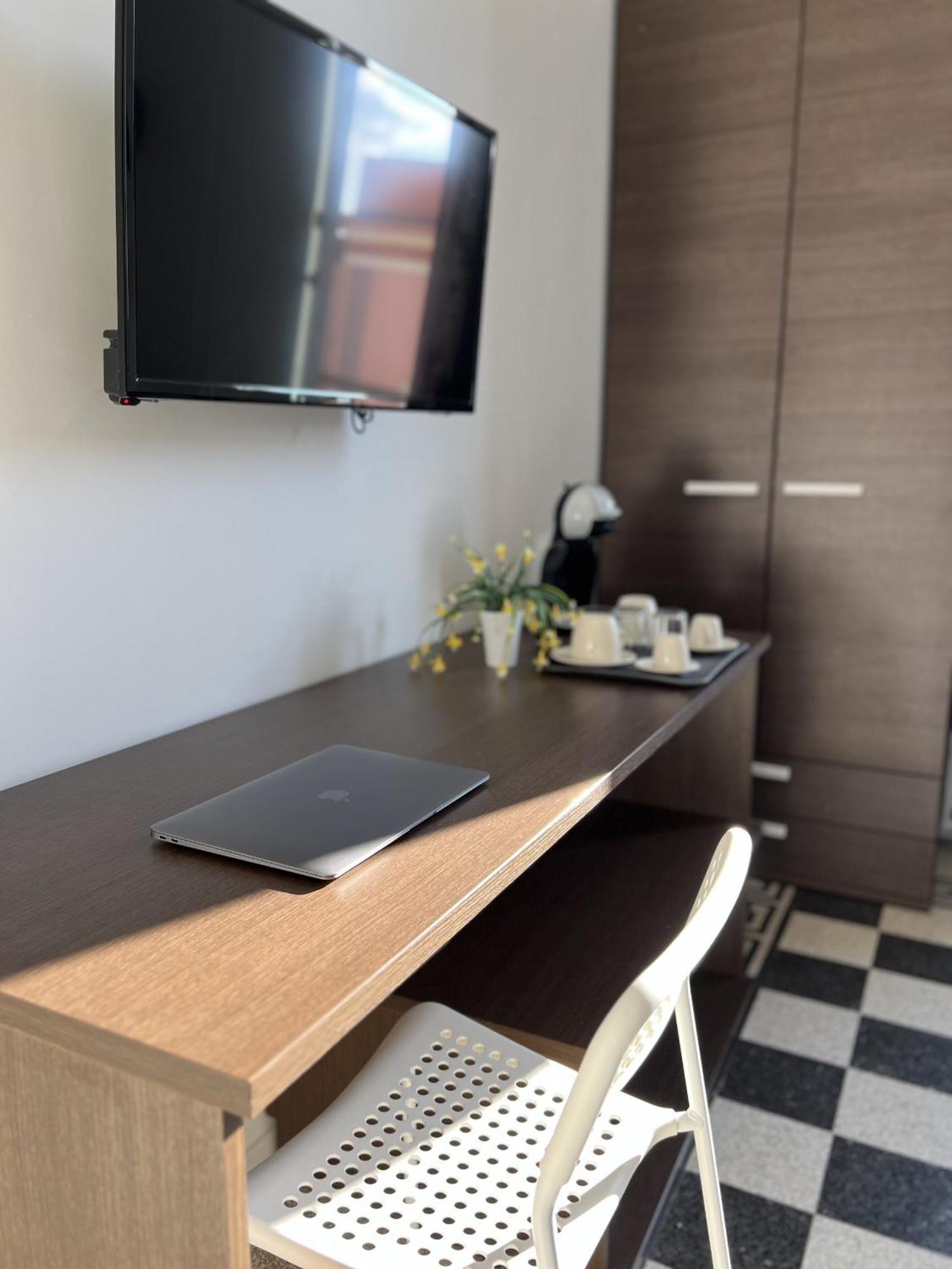 Bonadies64 B&B Σαλέρνο Δωμάτιο φωτογραφία